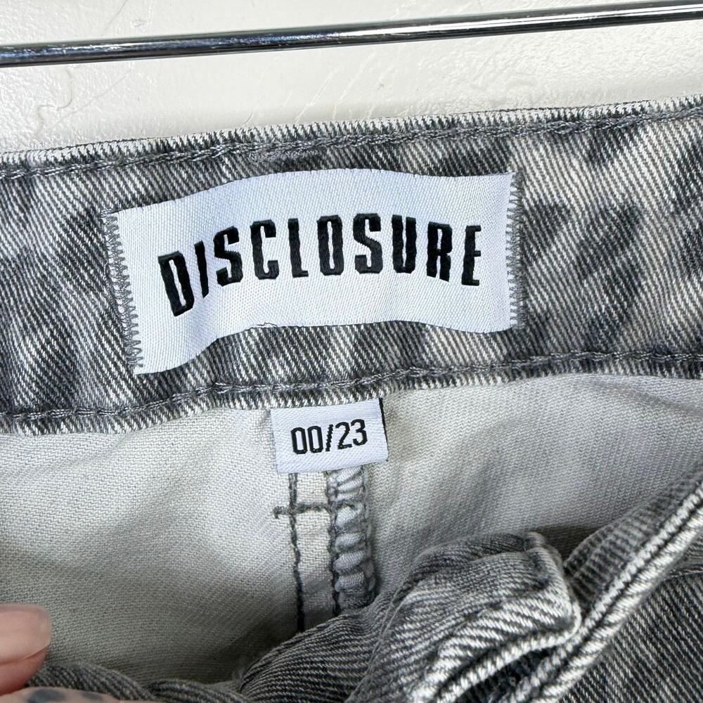 DISCLOSURE Gray Leopard Print Mid-Rise Cargo Utility Pants Straight Leg Jeans - Picture 5 of 6